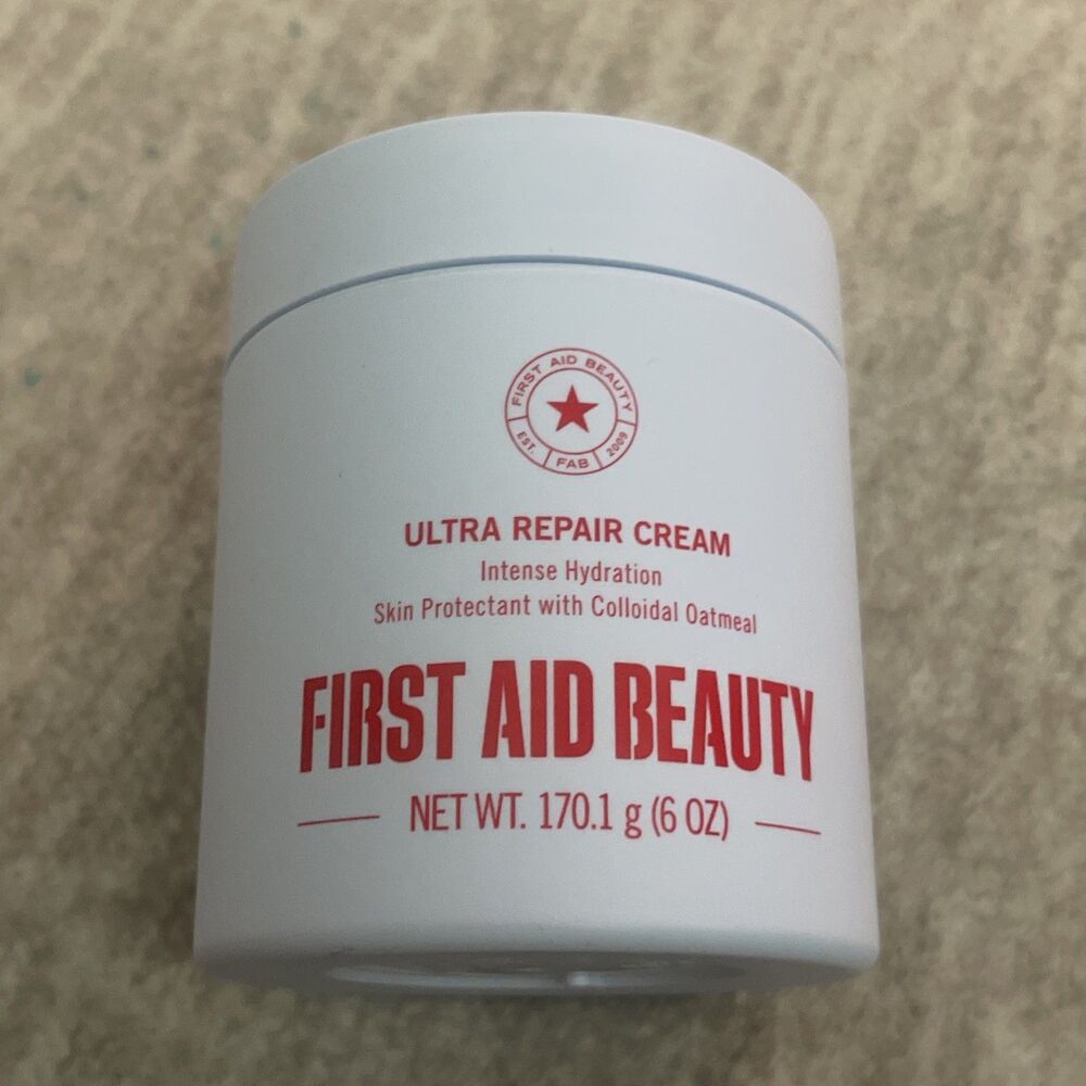 FIRST AID BEAUTY Ultra Repair Cream 6 oz / 170.1 g NEW/SEALED Exp 11/27